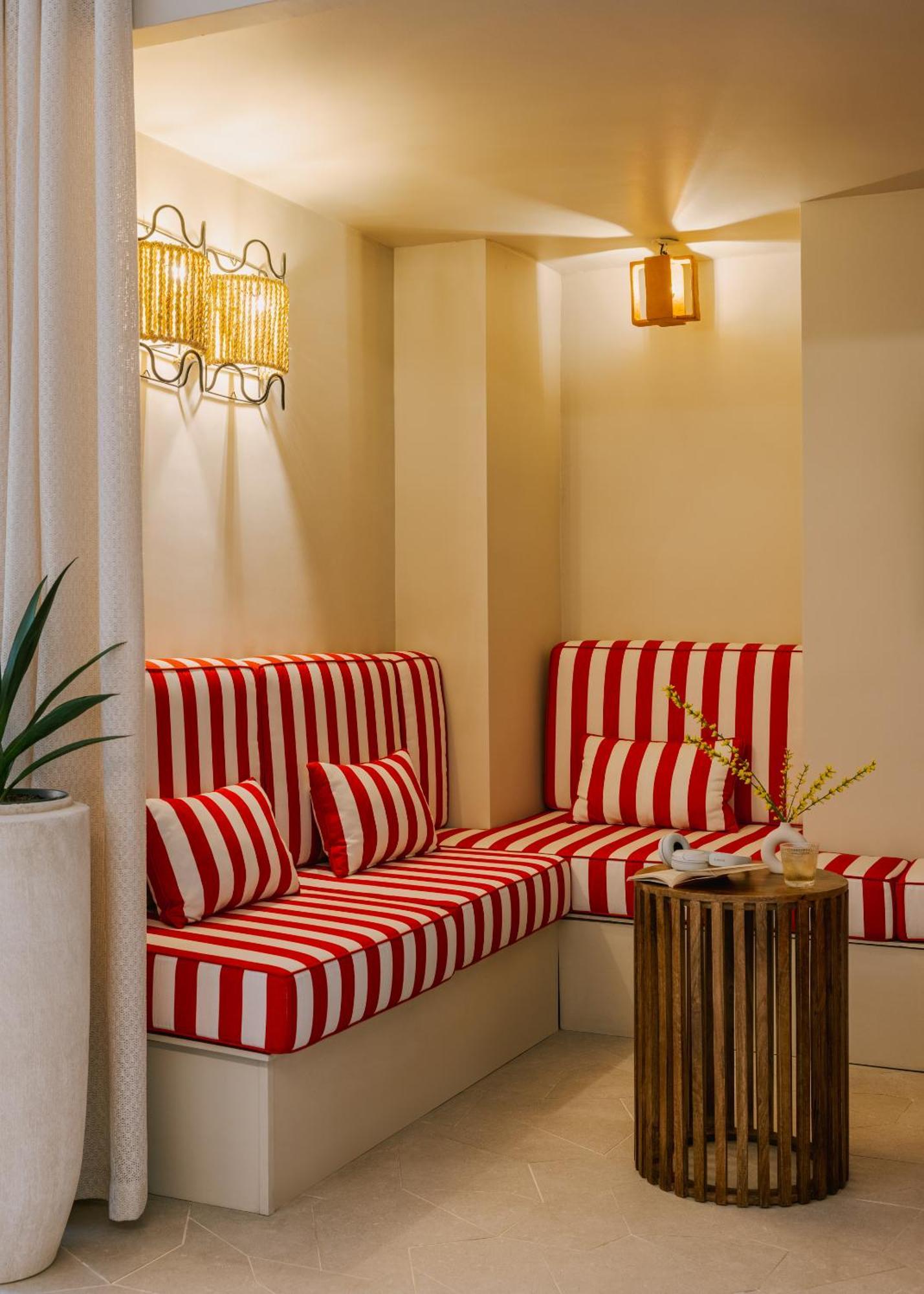 Yelo Lumiere Powered By Sonder Hotell Cannes Exteriör bild