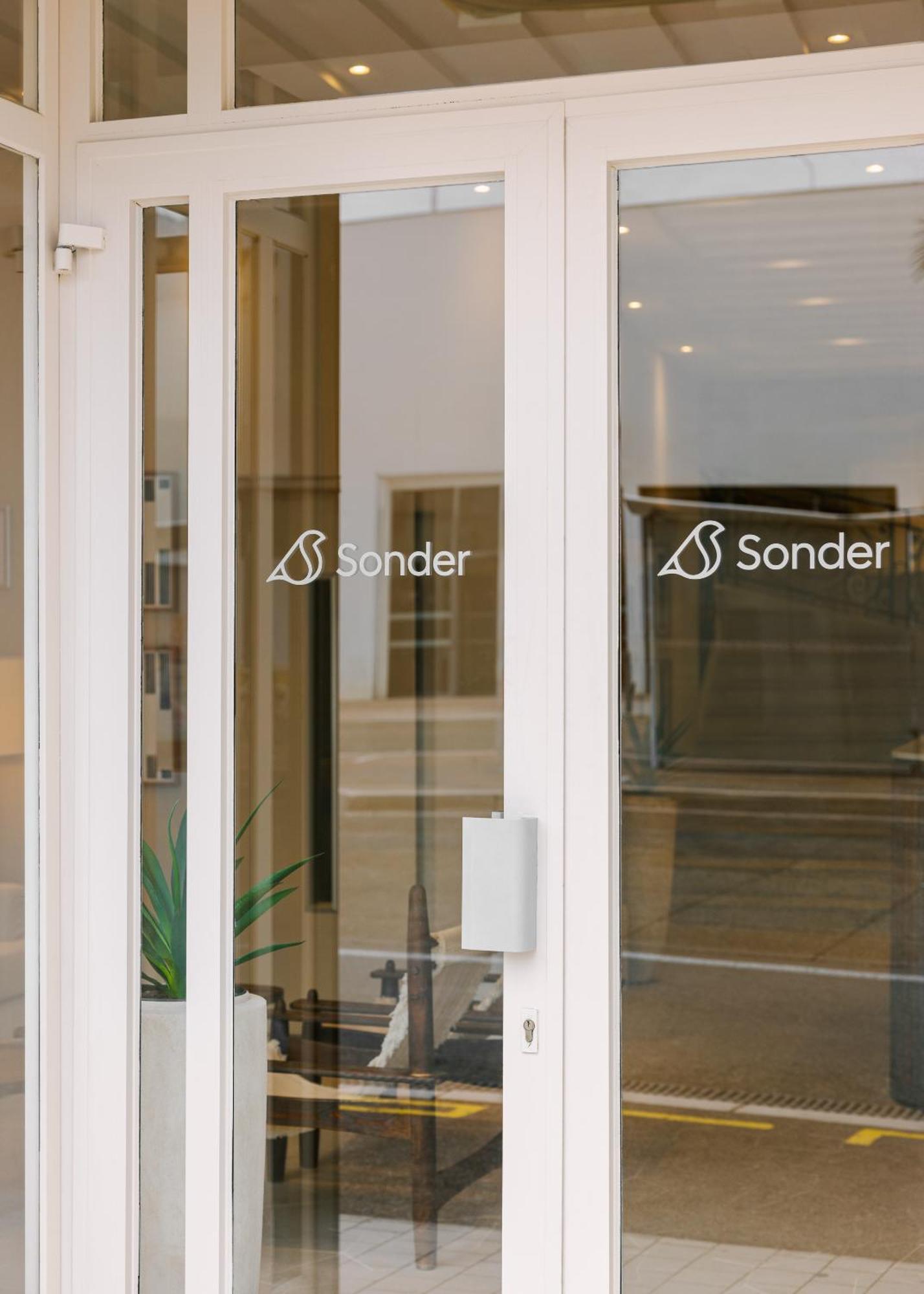 Yelo Lumiere Powered By Sonder Hotell Cannes Exteriör bild