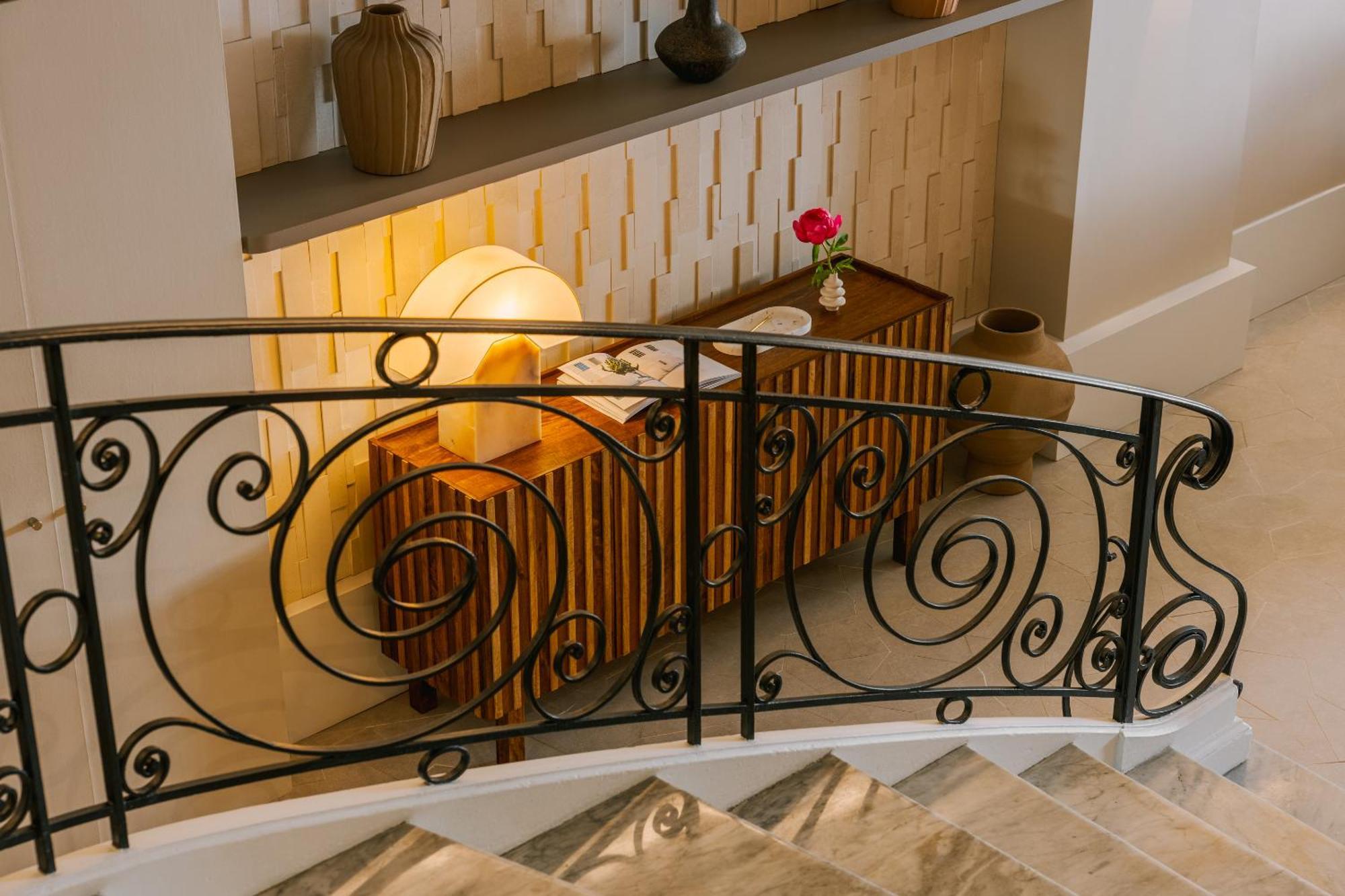 Yelo Lumiere Powered By Sonder Hotell Cannes Exteriör bild