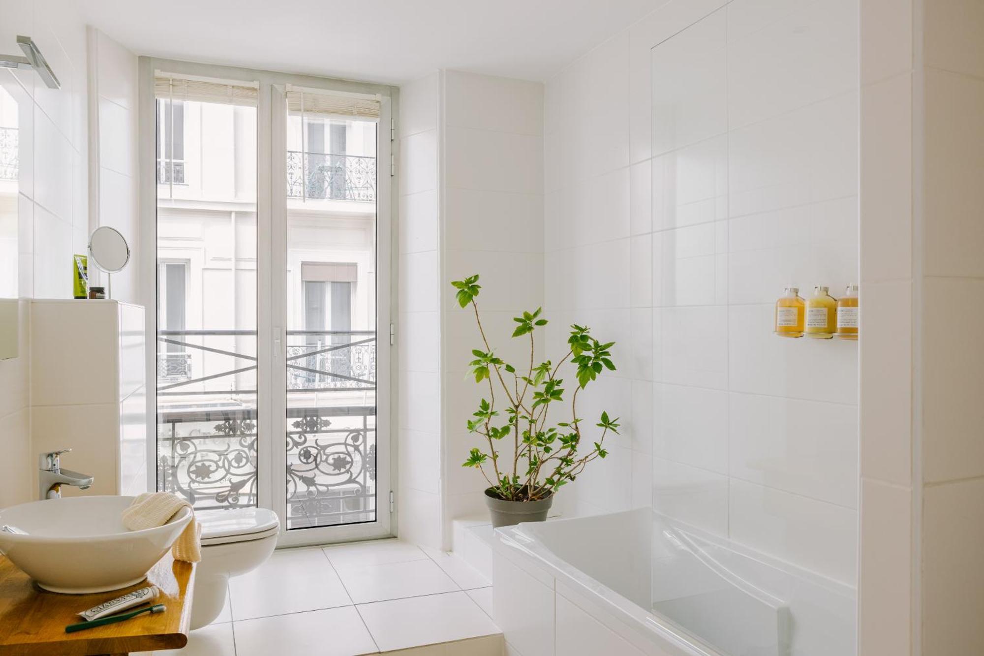 Yelo Lumiere Powered By Sonder Hotell Cannes Exteriör bild