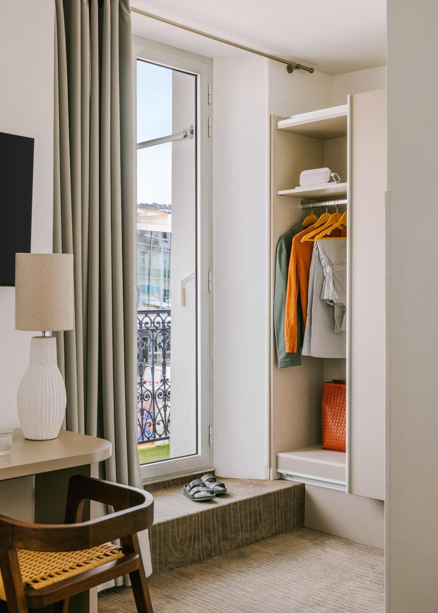 Yelo Lumiere Powered By Sonder Hotell Cannes Rum bild