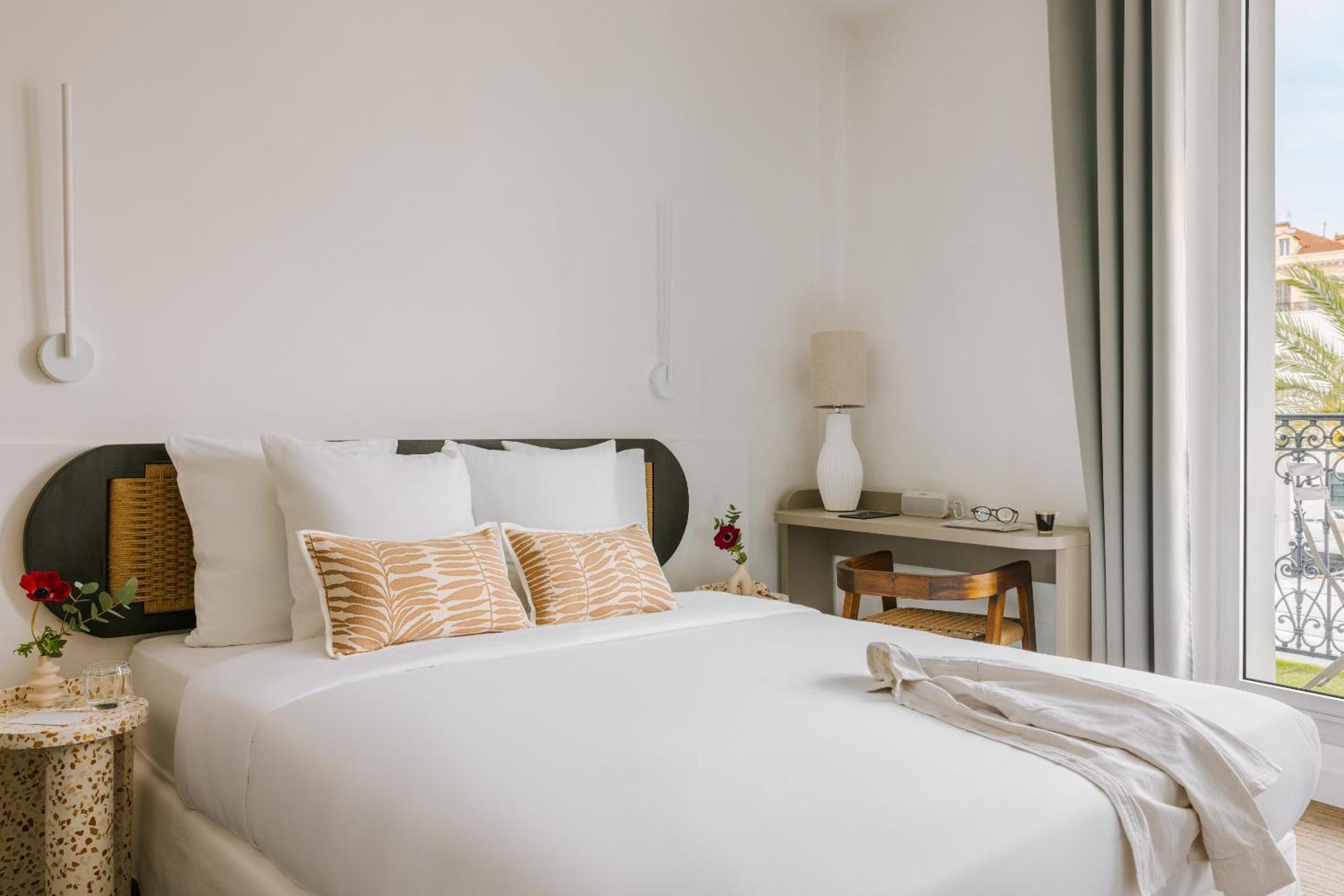 Yelo Lumiere Powered By Sonder Hotell Cannes Exteriör bild
