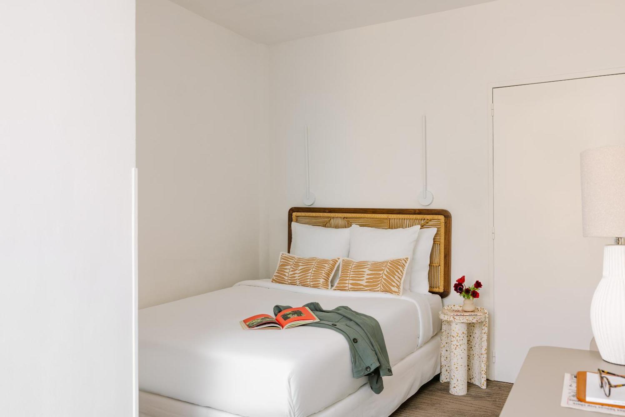 Yelo Lumiere Powered By Sonder Hotell Cannes Exteriör bild