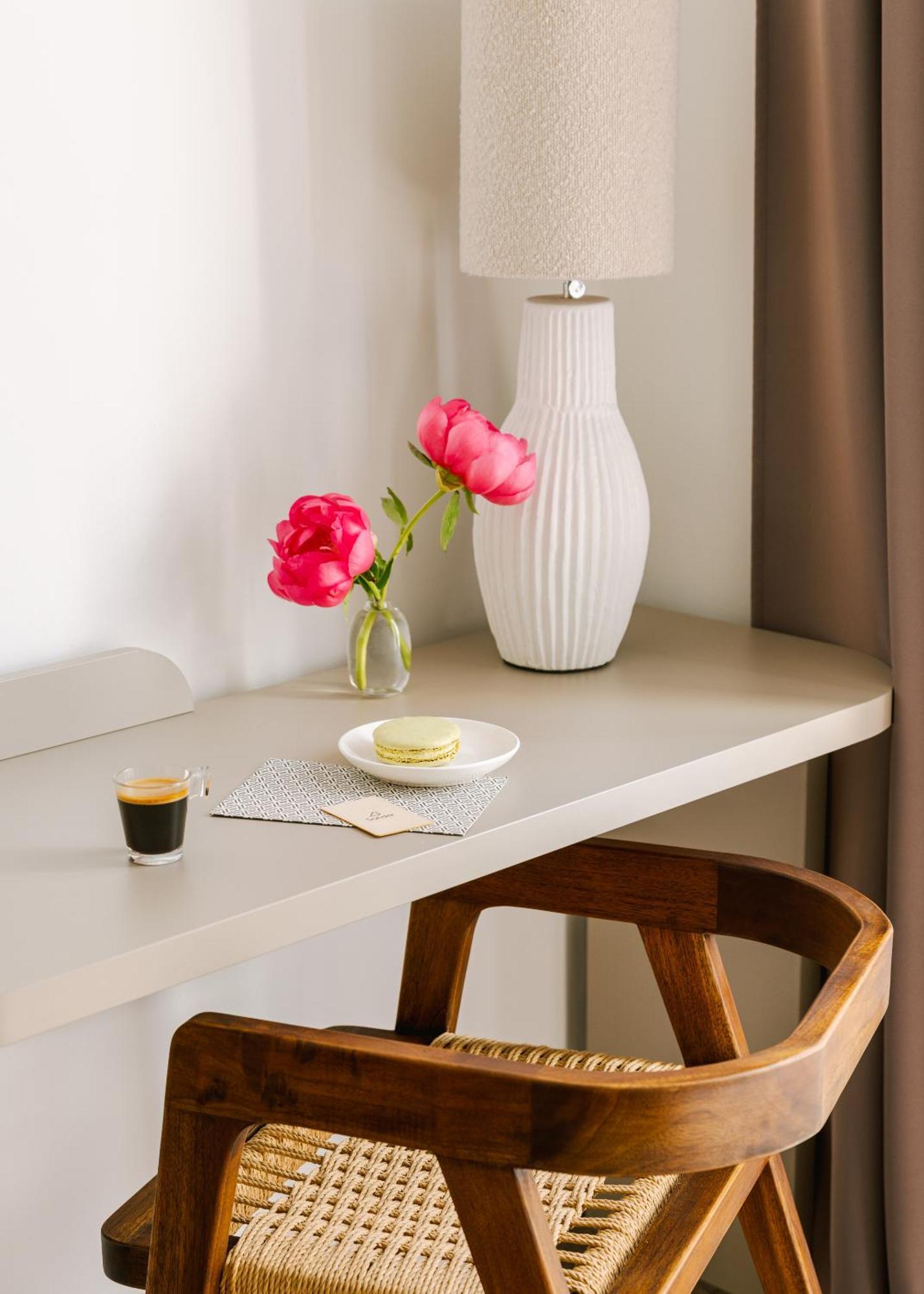 Yelo Lumiere Powered By Sonder Hotell Cannes Rum bild